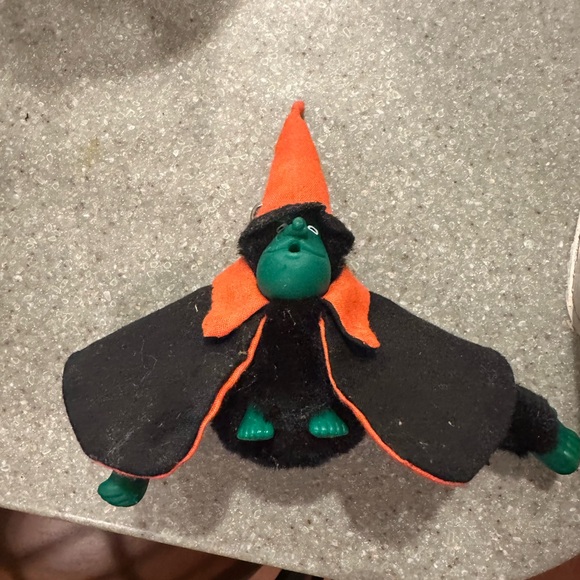 Two Kipling Keychains - Picture 2 of 3